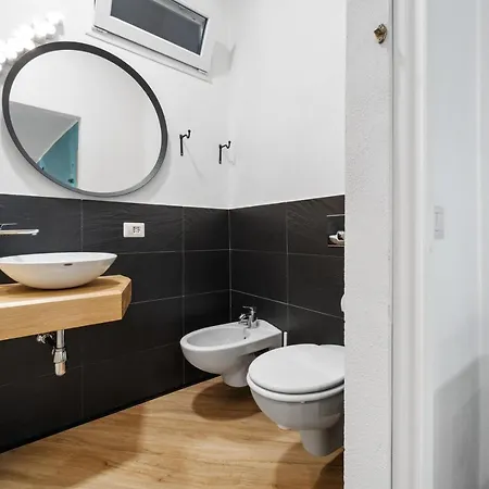 Domus Karalis Ii Guest house *
